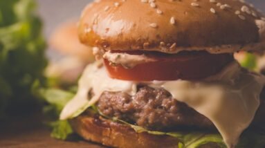 Bite Into History: the Evolution of the Iconic Beef Burger