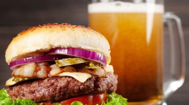 Beef Burger and Beer Pairings: A Guide for Enthusiasts